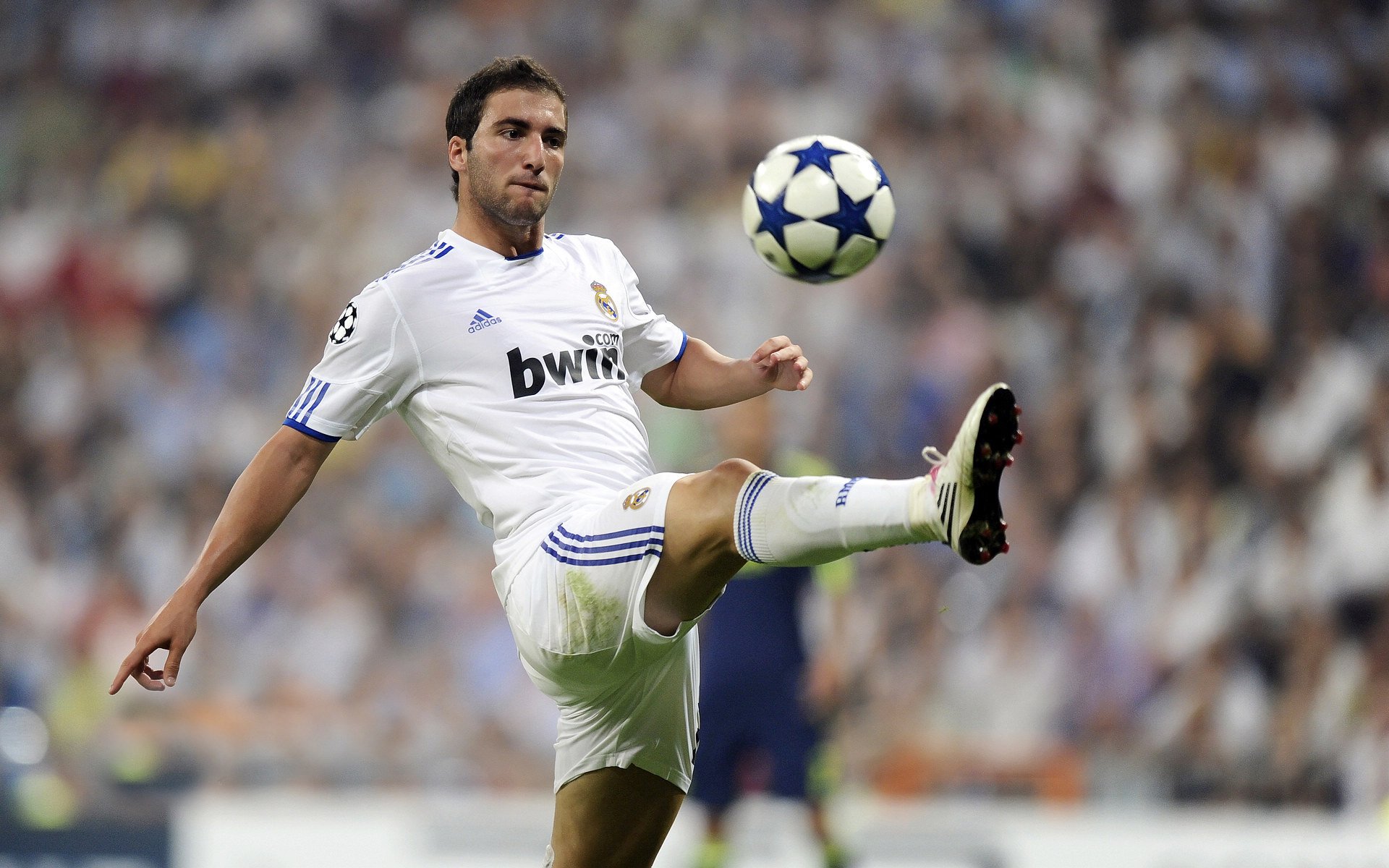 史上“最炫”助攻：那些让人脸爆炸的创意传球，传球动画